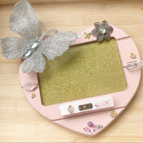 Heart ❤️ shape crystal picture frame - Picture 3 of 6